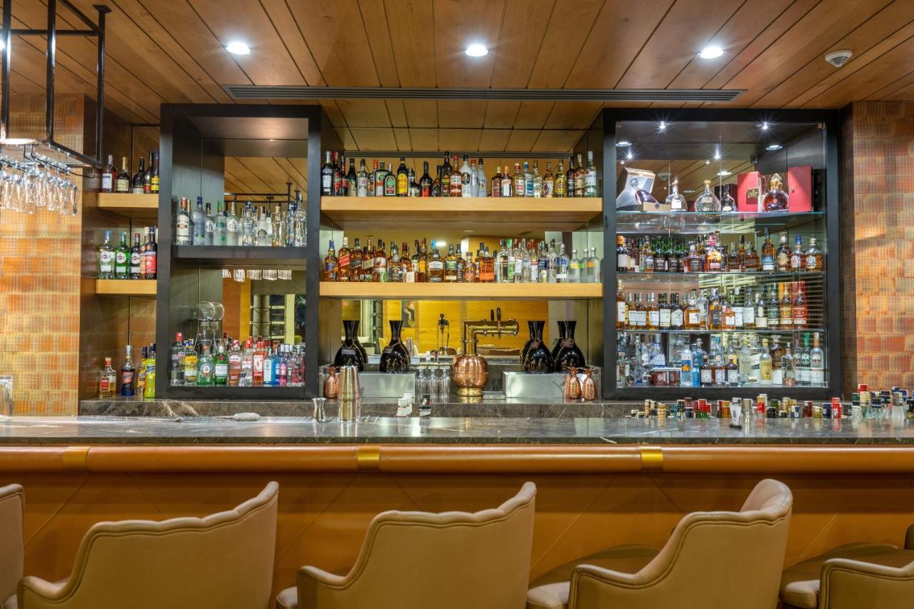 Lara Barut Collection Hotel Antalya Ngoại thất bức ảnh The bar at the 1905 Restaurant
